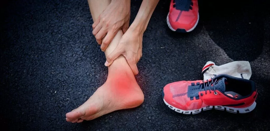 Ankle_Sprain_Vs_Fracture_Understanding_The_Differences
